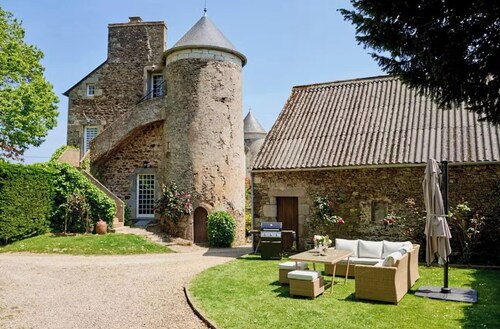 14th century Breton manor house