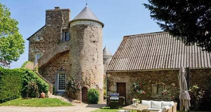 14th century Breton manor house