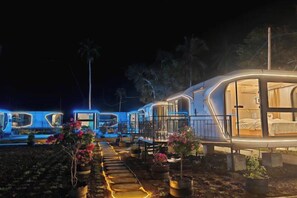 Unclassified image, 2 of 32, button - Seawind Garden (Semporna)
