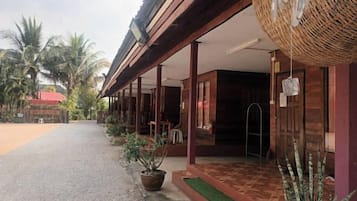 บริเวณภายนอก