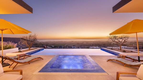 Vista para praia/oceano