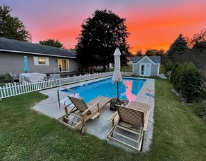 Outdoor pool, a heated pool
