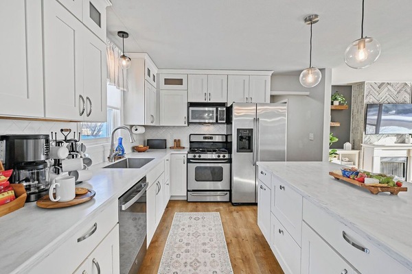 Refrigerador, microondas, horno, placa de cocina