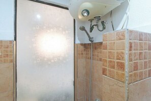 Room - RedDoorz @ Moss Hotel Dasmarinas (Dasmarinas)