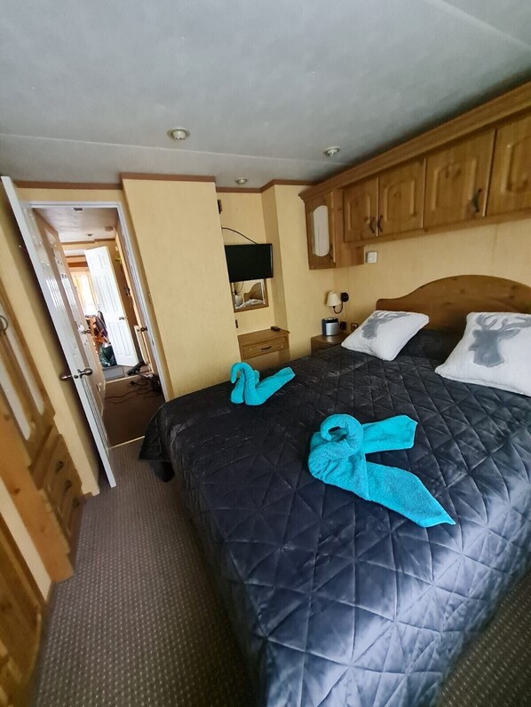 2 chambres, fer et planche Ă repasser, Wi-Fi, draps fournis