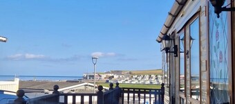 Luxury 2 bed caravan with Sea Viev in clarach bay