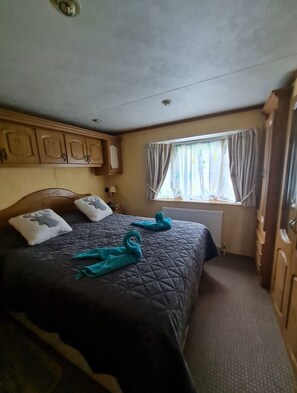 2 chambres, fer et planche Ă repasser, Wi-Fi, draps fournis