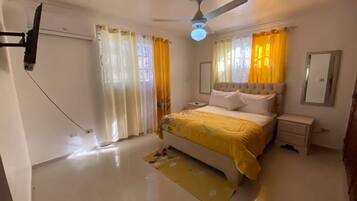 3 bedrooms, iron/ironing board