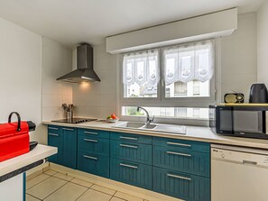 Réfrigérateur, lave-vaisselle