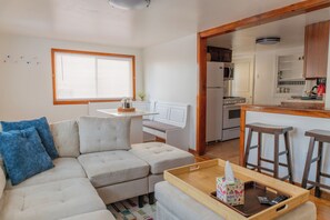 Smart-TV, Bücher, Computerbildschirme