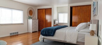 Cozy Home outside Pittsburgh