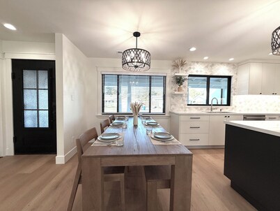 •NEW• 4bd/3ba Luxury Farmhouse + Steam Shower!