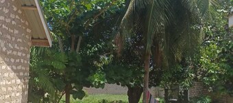 Lovely 2-bedroom house with WiFi in Wabungu. 2 Bathrooms.