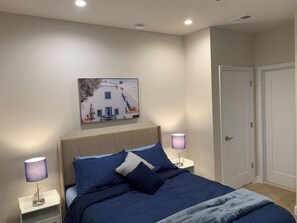 2 chambres, fer et planche à repasser, Wi-Fi, draps fournis