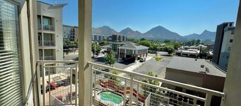 Downtown Condo with Incredible Mountain Views
