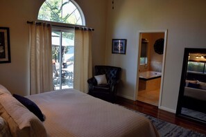 3 slaapkamers, een kluis op de kamer, een strijkplank/strijkijzer