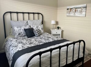 Iron/ironing board, travel crib, WiFi, bed sheets