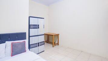 Kamar Double Standar | Seprai premium, Wi-Fi gratis, dan seprai linen