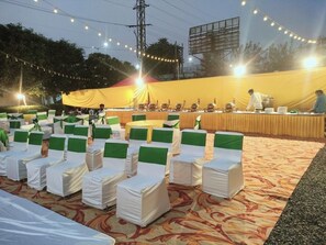 Birthday party area - Hotel Clay Inn (Sohna)