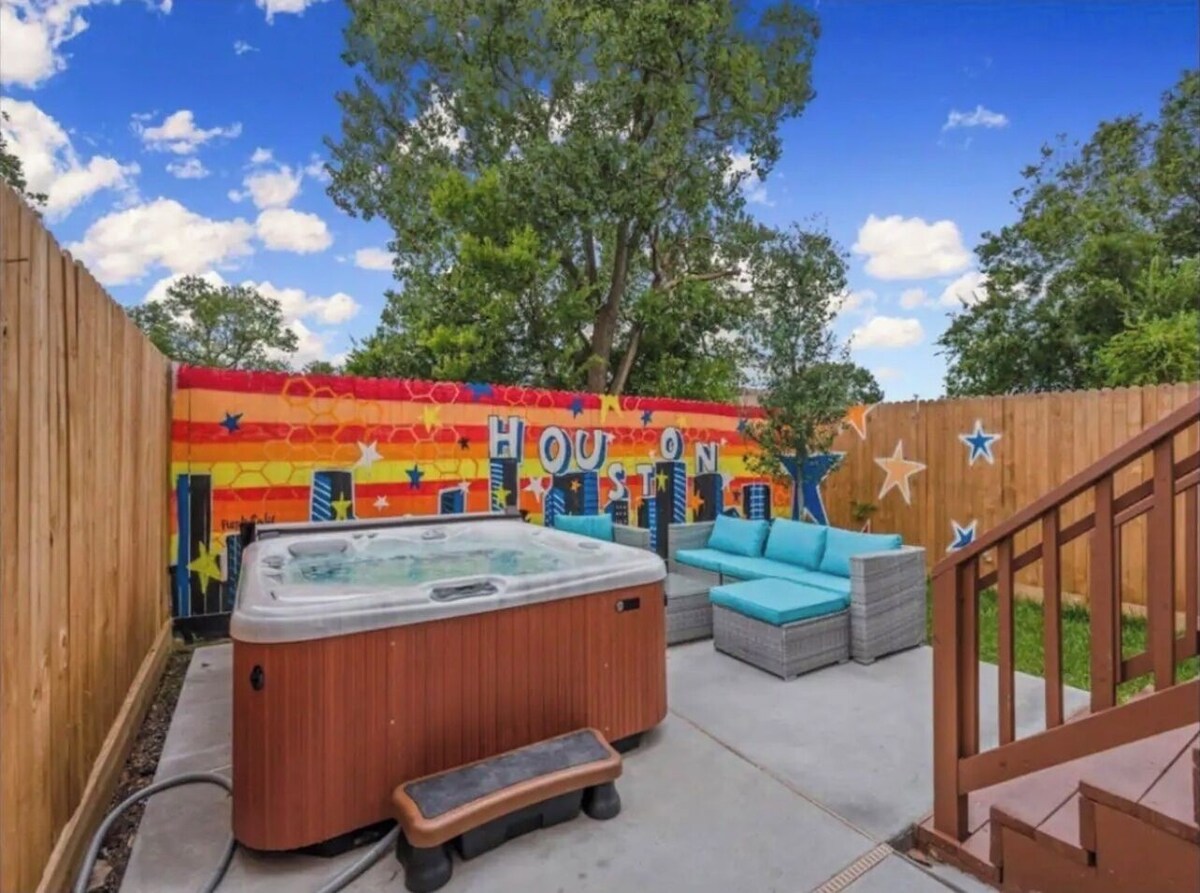 Photo 29 of Houston Hideaway: Tub Sanctuary