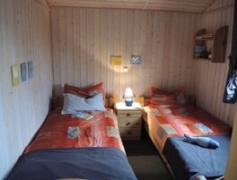 2 habitaciones y muebles diferentes 