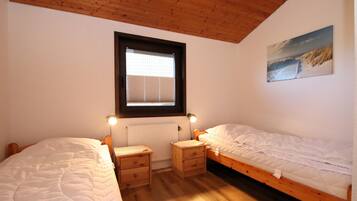 Bungalow | 2 bedrooms, individually furnished