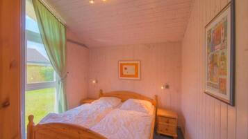 2 bedrooms, individually furnished