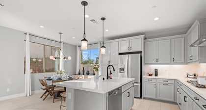 Ideal modern style home 4bd/3ba