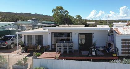Beachfront Bliss with Stunning Eyre Peninsula Views