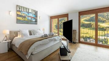 Nhà dành cho gia đình, nhiều phòng ngủ, cạnh núi (Luxury Home in El Tarter, Andorra) | 4 phòng ngủ, khu vực làm việc phù hợp cho laptop