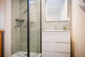 Dusche, Haartrockner