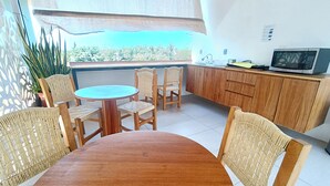 Dining room - Punta Colibrí (Brisas de Zicatela)