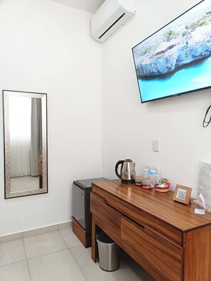 Suite Keluarga | Seprai antialergi, selimut bulu angsa, brankas, dan tirai kedap cahaya