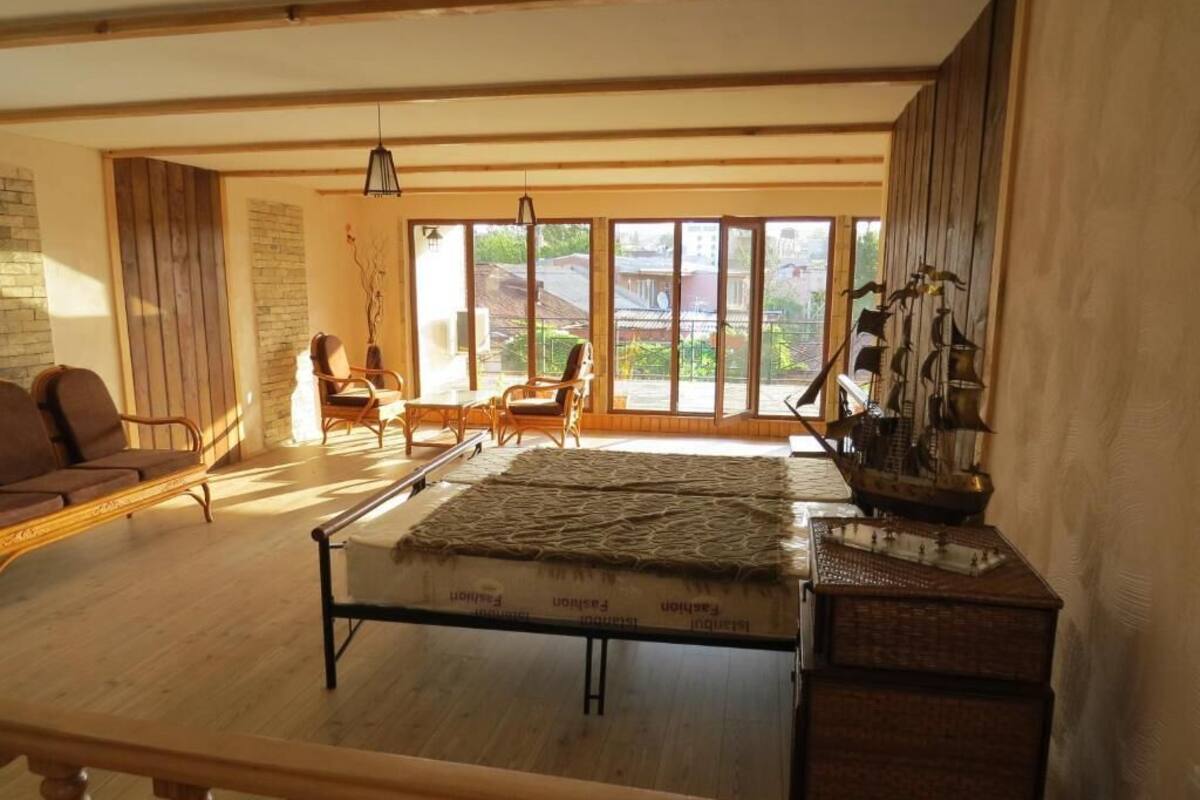 Habitación triple, vistas a la ciudad | Wifi gratis
