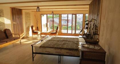 Kutaisi Center Guesthouse