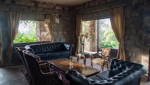 Terrace/patio - Masai Manor by Hidden Retreats (Maasai Mara)