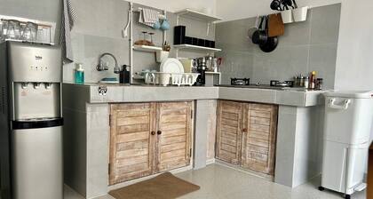 1BR Villa with Private Pool - 5 min walk to LaFavela 15 min walk to Kudeta Beach