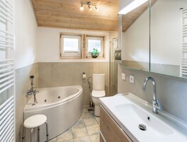 House | Bathroom