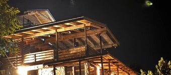 Charming 2-bedroom villa in brilliant Mestia with WiFi