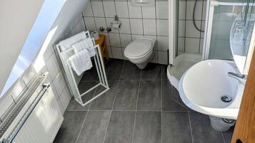 Apartment, Private Bathroom | Bathroom | Shower, hair dryer, towels, soap