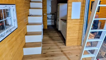 Comfort House, Private Bathroom, Garden View | Lounge
