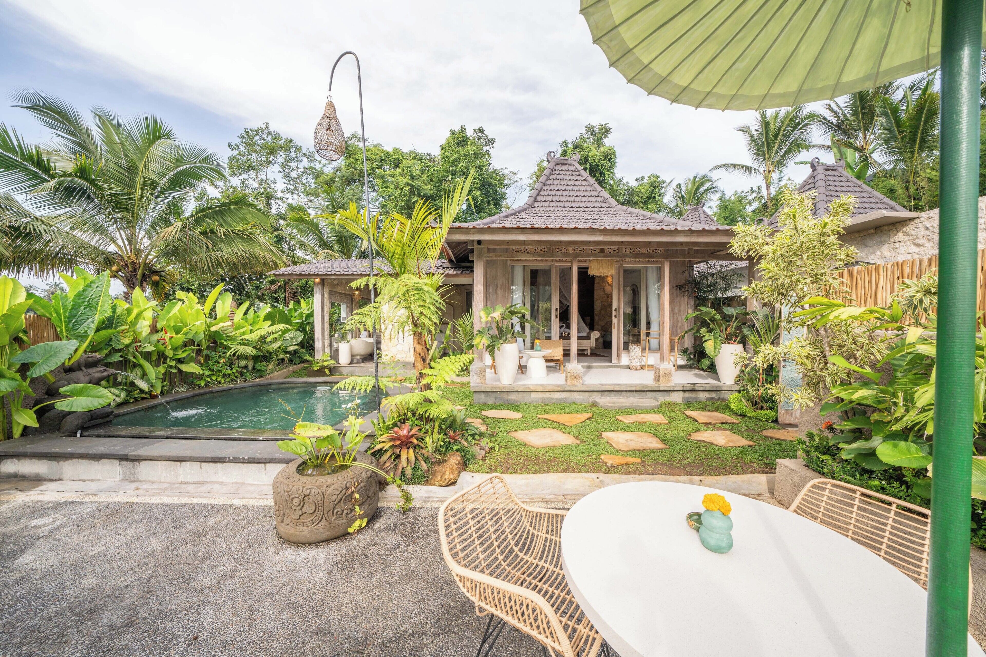 One Bedroom Suite Pool Villa with Valley View | In-room dining