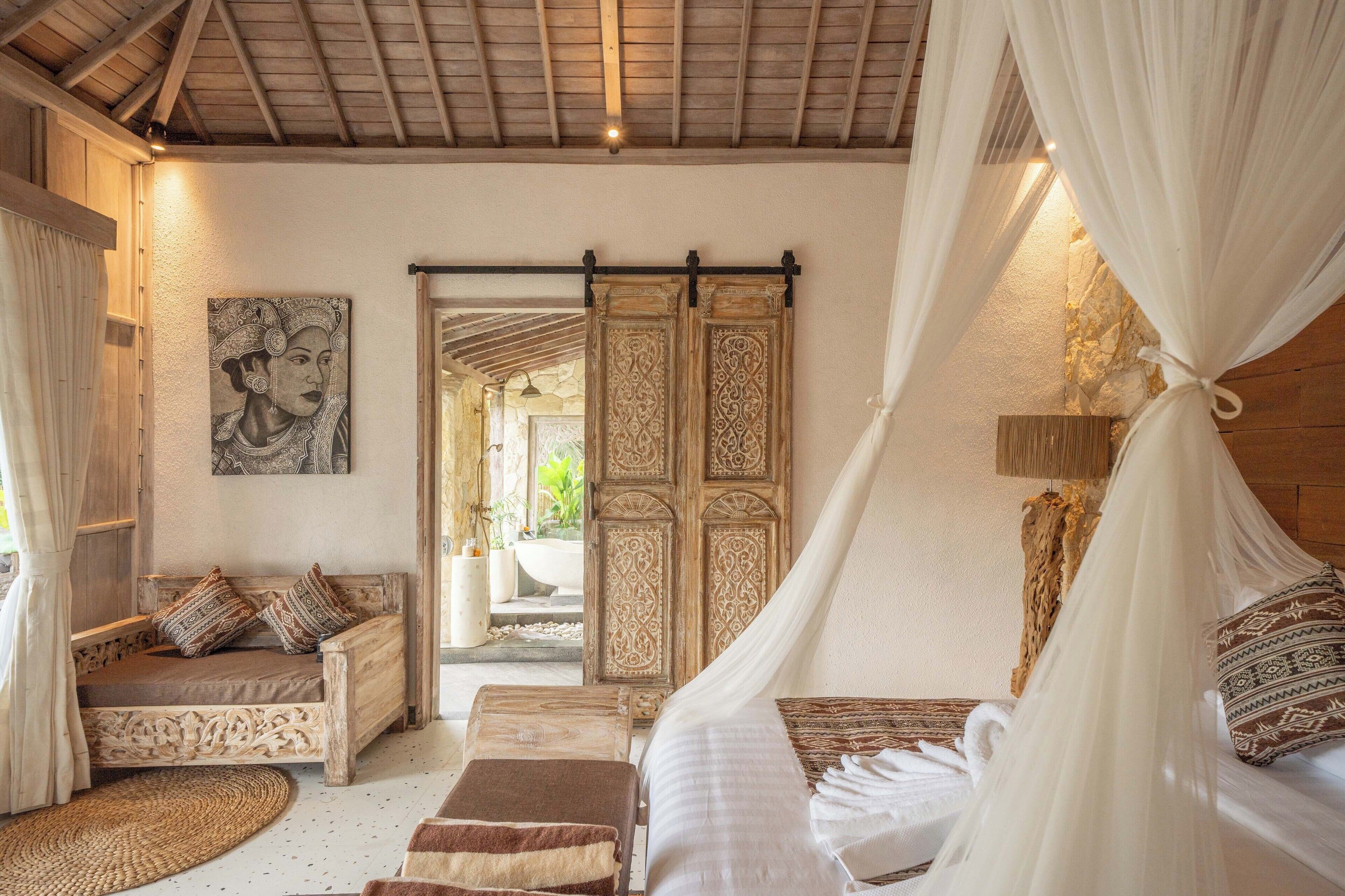 غرفة - غرفة نوم واحدة - بمنظر للوادي (Suite Pool Villa) | ملاءات من القطن المصري وأغطية فراش متميزة وميني بار وخزنة داخل الغرفة