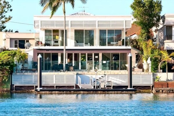 Room - Surfers Paradise Escape (Heated Pool) (Surfers Paradise)