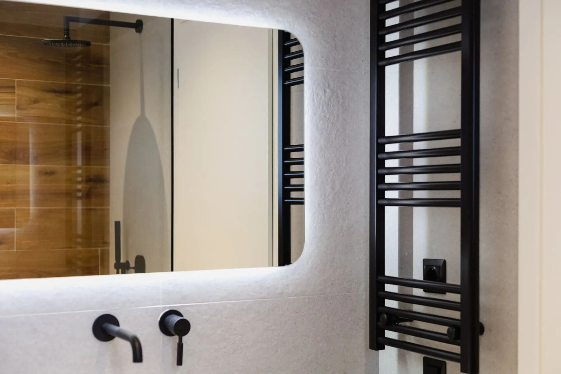 Shower, free toiletries, hair dryer, slippers