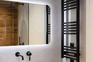 Shower, free toiletries, hair dryer, slippers