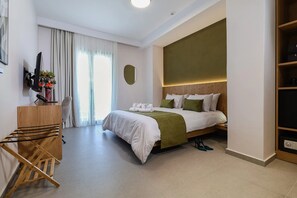 Kahden hengen superior-huone, merinäköala | Allergiatestatut vuodevaatteet, minibaari, tallelokero huoneessa