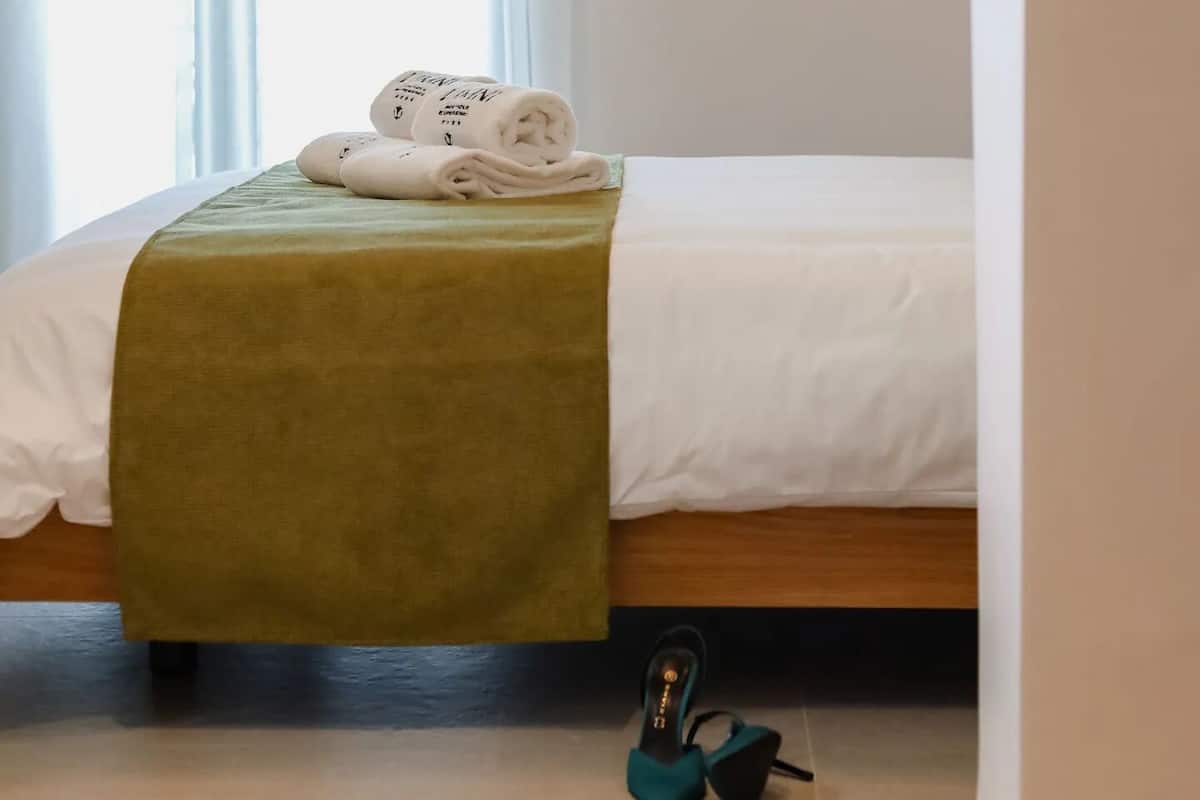 Junior Suite (with Jacuzzi)
