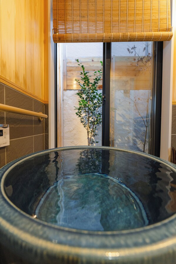 House, Non Smoking | Bathroom