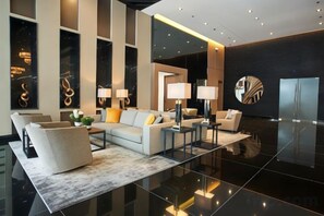 Ảnh chưa phân loại, 5 trong số 12 ảnh, nút